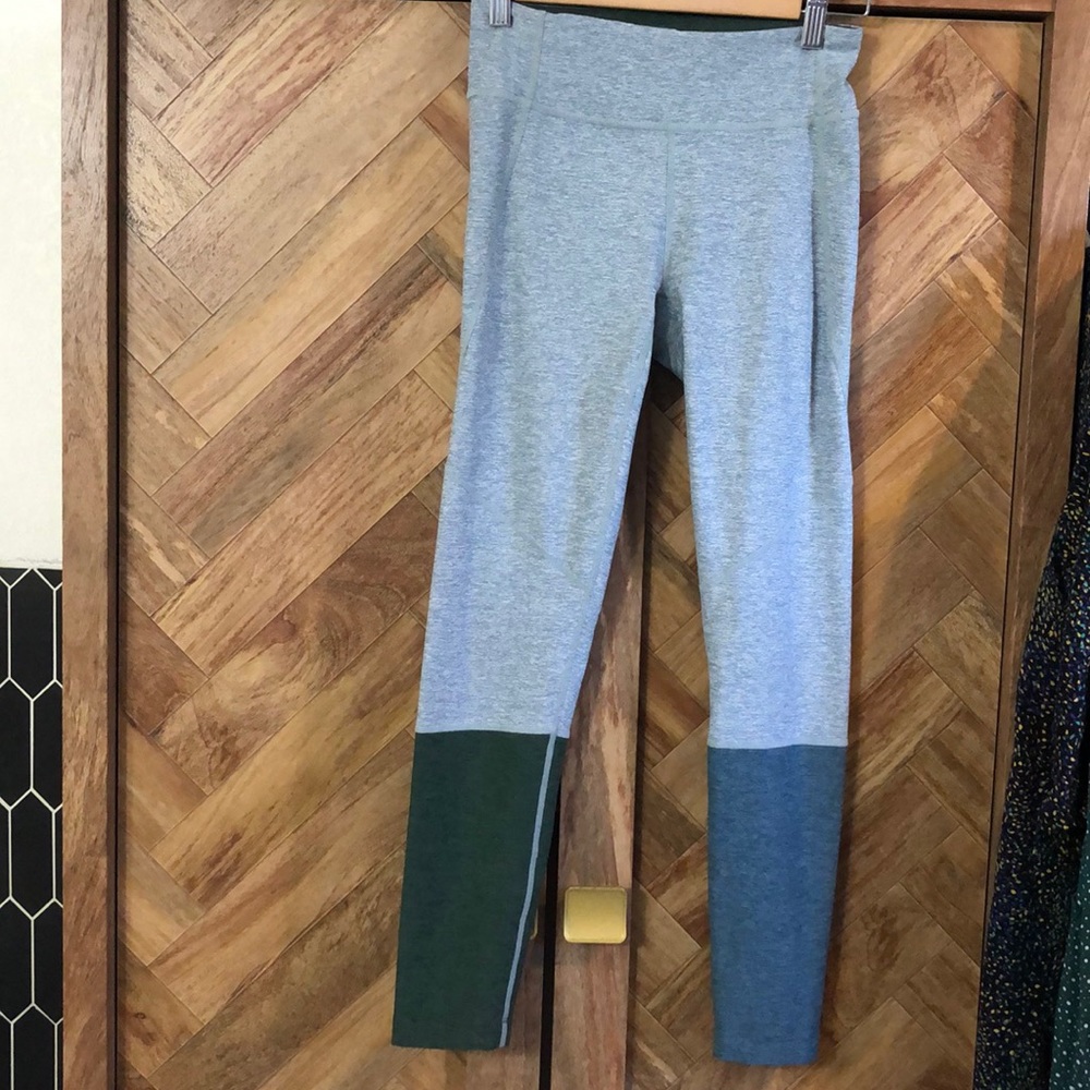Outdoor voices leggings